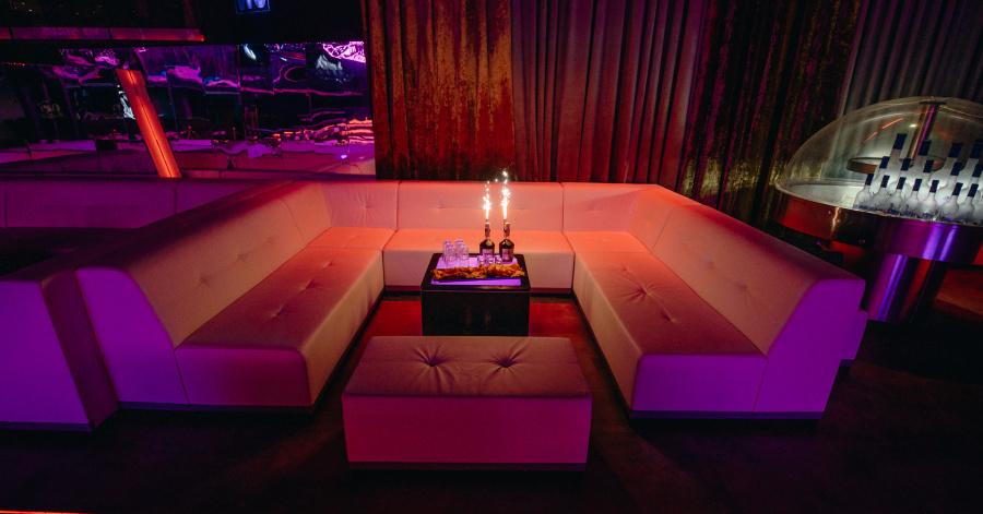 VIP LOUNGE 8 EVENTHALL 